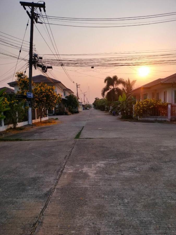 Happy Space วิลล่าทั้งหลัง 2นอน 2น้ำ ฟรี Wifi จอดรถ Nakhon Phanom Eksteriør billede